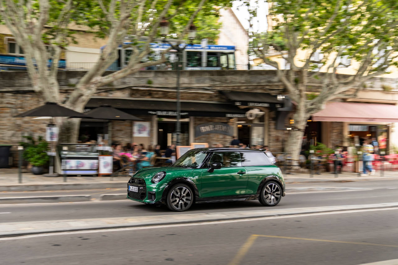 MINI Pautric Lyon Centre : essayez la sécurité MINI en conditions réelles